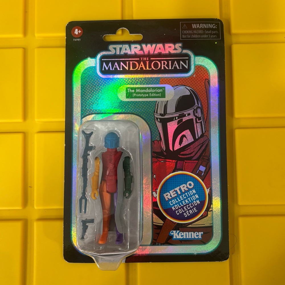 Hasbro Star Wars The Mandalorian Retro Action Figure - Blue, Orange, Green